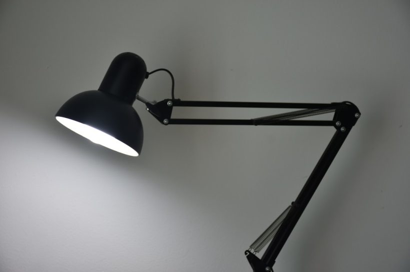 Photo Adjustable track light